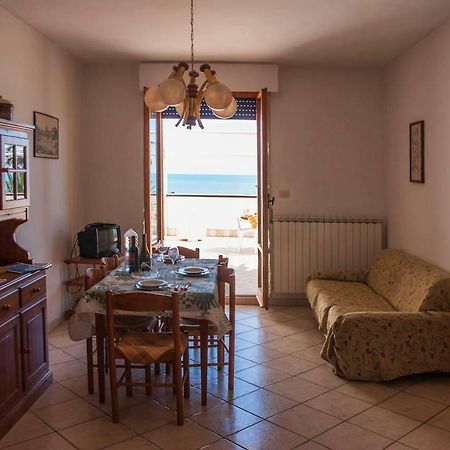 Appartamento Di Antonio Fronte Mare Montesilvano Marina Kültér fotó