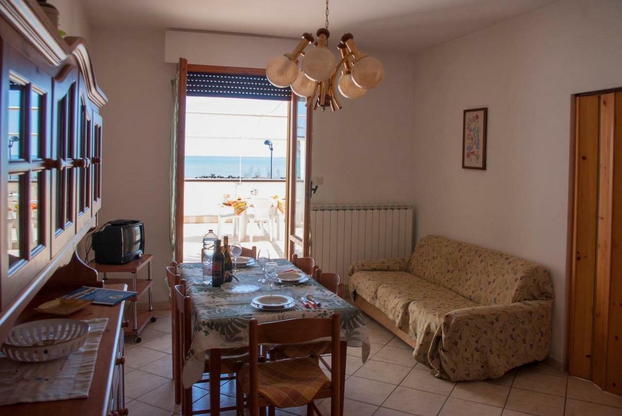 Appartamento Di Antonio Fronte Mare Montesilvano Marina Kültér fotó