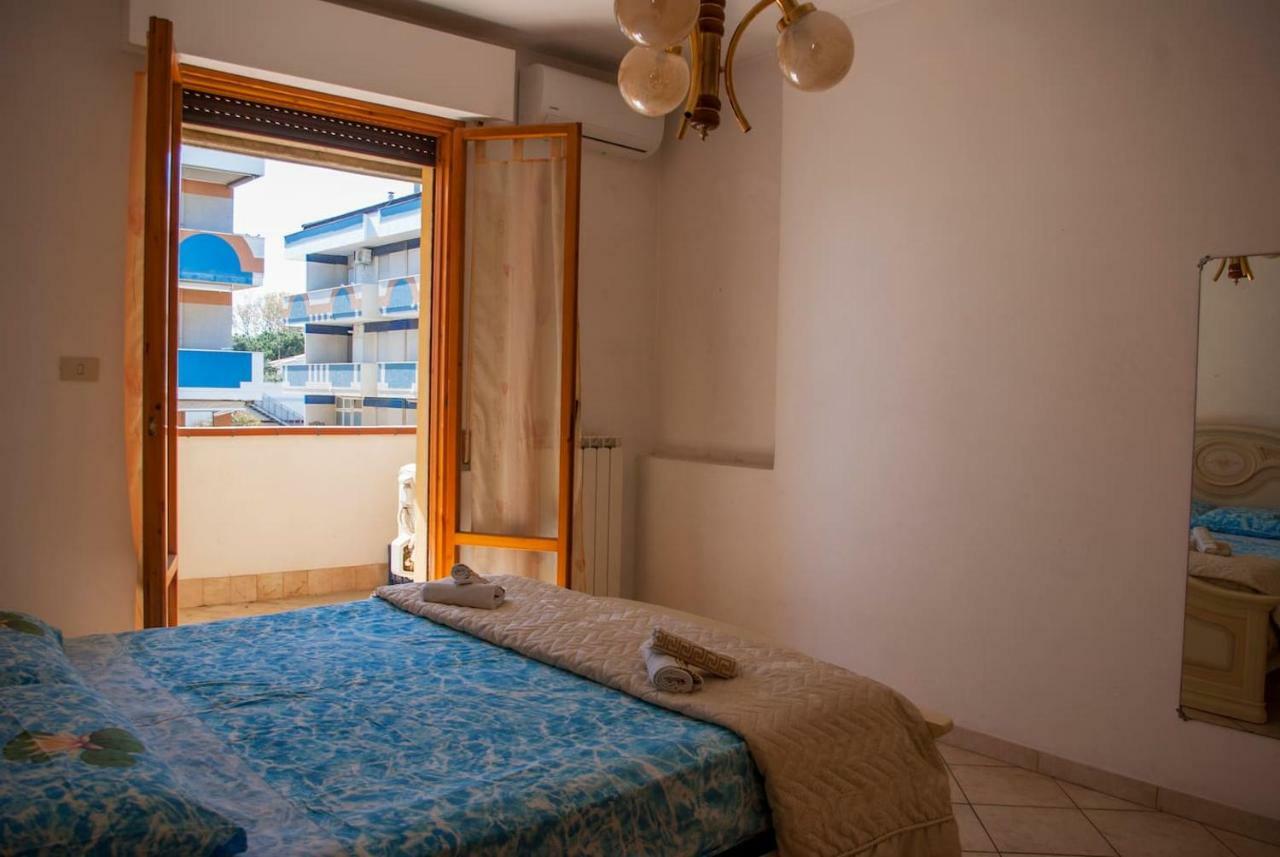 Appartamento Di Antonio Fronte Mare Montesilvano Marina Kültér fotó